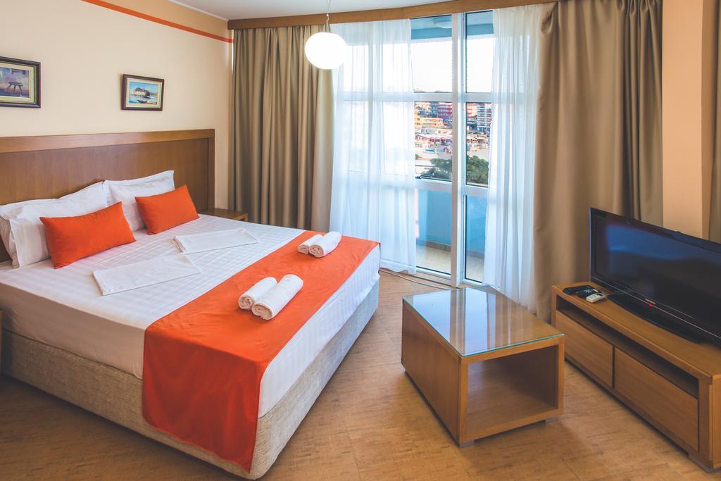 Apartments Deus Dobra Voda Zewnętrze zdjęcie